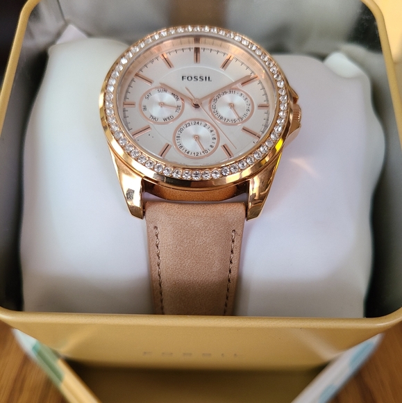 Fossil Accessories - 🤩REDUCED🤩 FOSSIL Watch